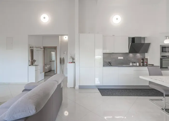 My Dalmatia - Sea View With Free Private Parking Apartmán *