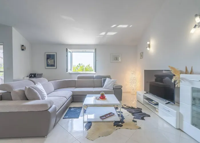 My Dalmatia - Sea View With Free Private Parking Apartmán *