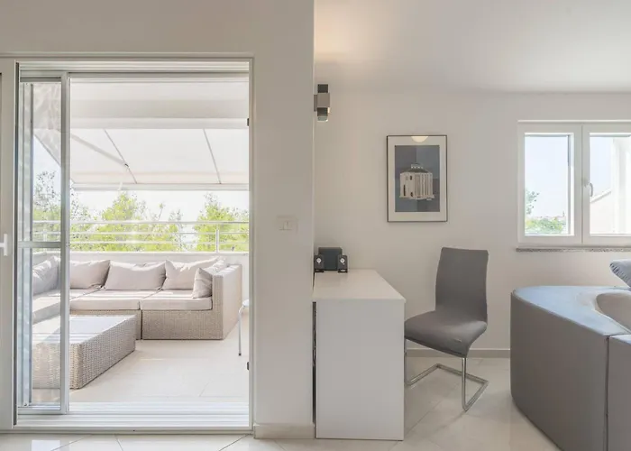 My Dalmatia - Sea View With Free Private Parking *